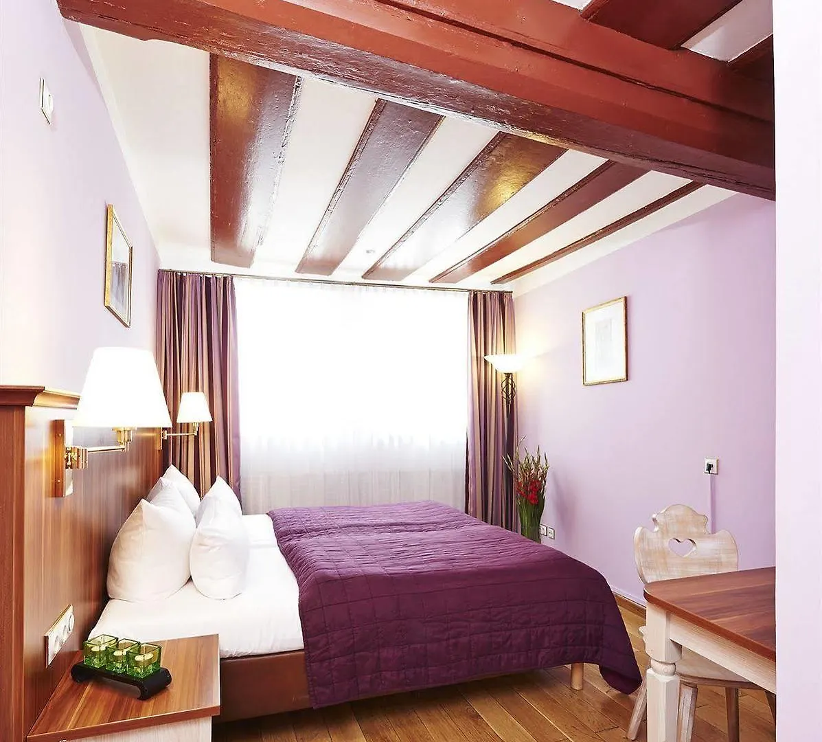 Hotel Elch Nuremberg 3*,